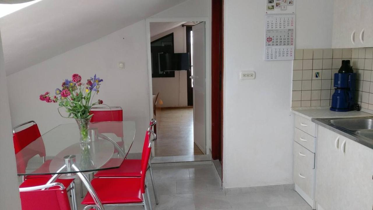 Apartments Davorka Šimuni Екстериор снимка